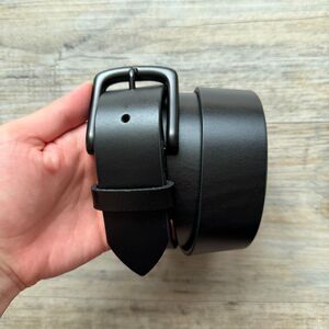Made in USA Black Leather Belt Size 34 Minimal Classic Black Buckle 1.5" Width